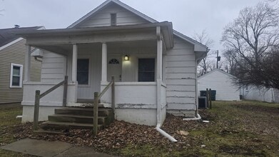 Building Photo - 3 Bedroom, 2 bathroom House! ($300 OFF MOVE IN RENT)