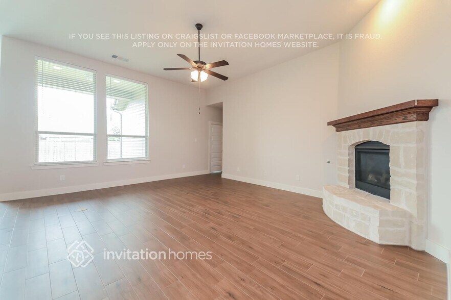 Building Photo - 1117 Sheldon Dr