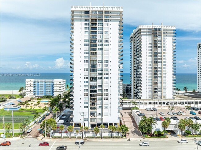 Building Photo - 2101 S Ocean Dr