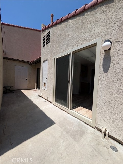 Building Photo - 9764 Louise Way