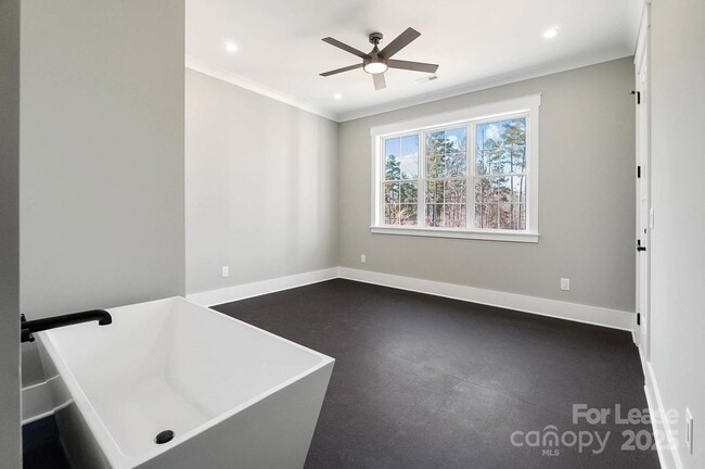 Building Photo - 154 Fox Hunt Dr
