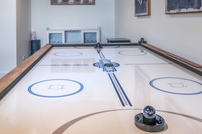 Building Photo - 184 Grand Ave