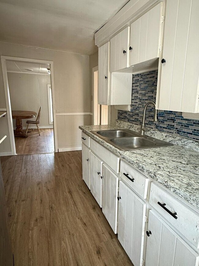 Building Photo - 7564 GH