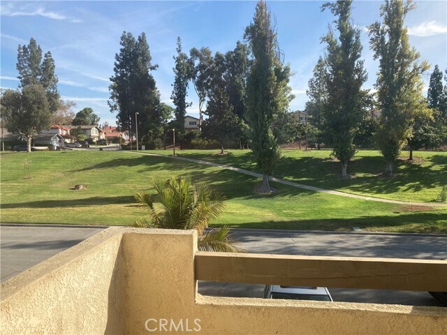 Building Photo - 15 Silverwood Ln