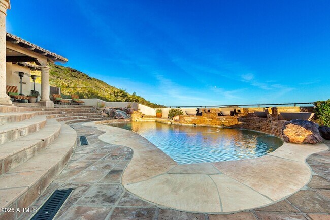 Building Photo - 1930 E Desert Willow Dr