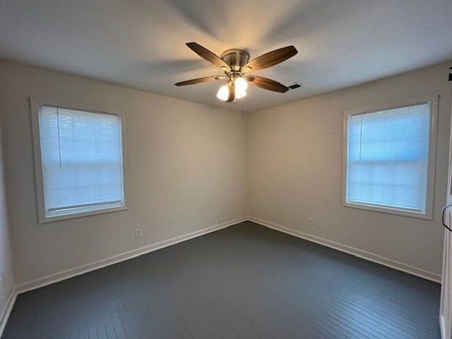 Building Photo - Renovated 3 Bedroom 2 Bath Home for Rent!!