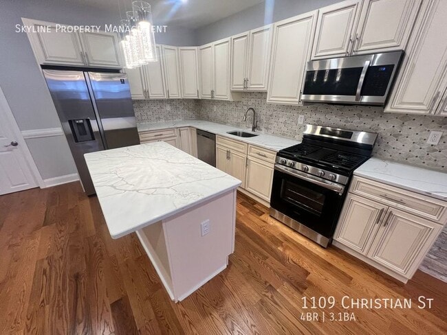 Building Photo - 1109 Christian St