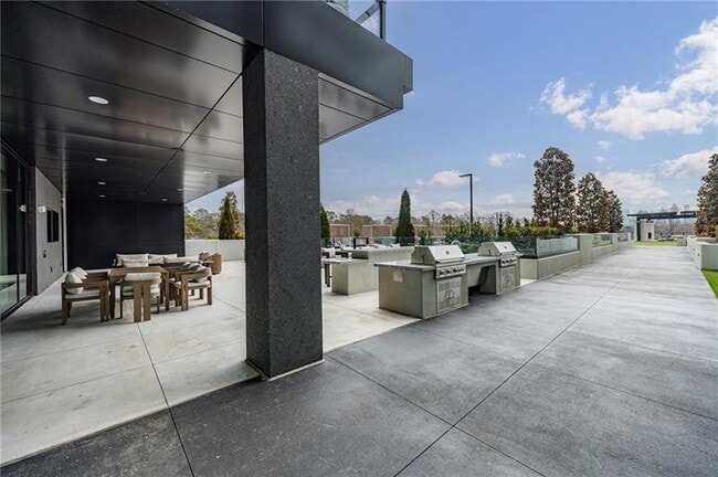 Building Photo - 2425 Peachtree Rd NE