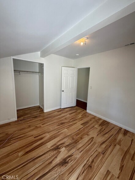 Building Photo - 9762 Stanwin Ave