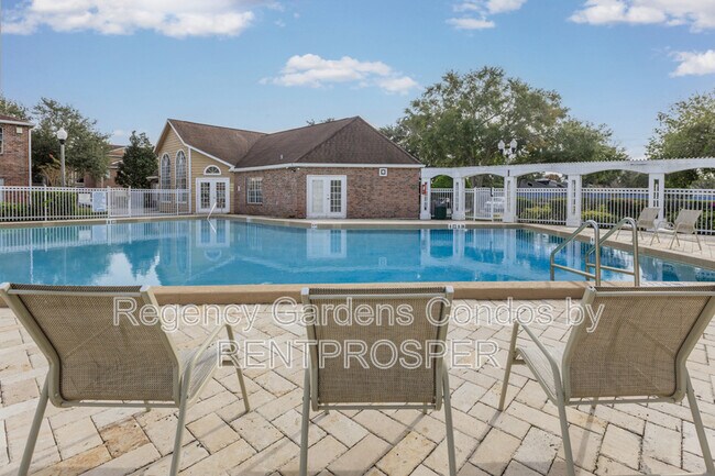 Building Photo - 5501 Rosebriar Way