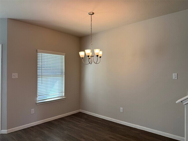 Building Photo - 149 Camelot Pl Ct