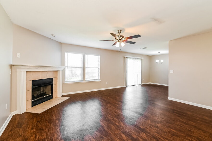 Building Photo - 1848 Pineta Cove Drive