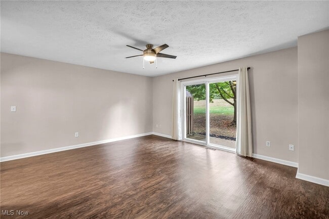 Building Photo - 1356 Meadow Run