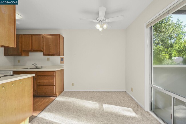 Building Photo - 73 Brookwood Rd