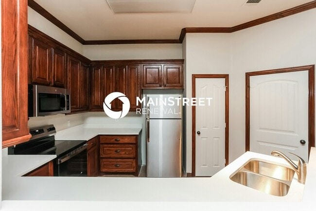 Building Photo - 3 Bedroom Pet-Friendly Home in ALVARADO, TX with Main Street Renewal