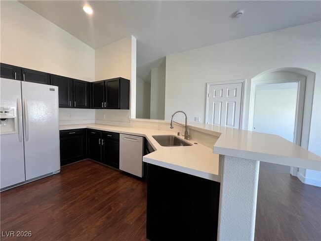 Building Photo - 6371 Lorne Green Ave