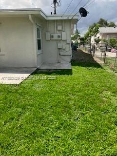 Building Photo - 6181 SW 41st Ct