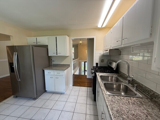 Building Photo - 8517 W 87th Pl