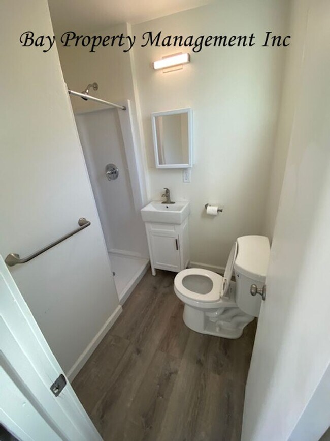 Building Photo - SECO12