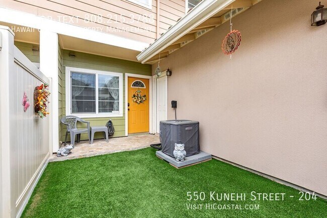 Building Photo - 550 Kunehi St