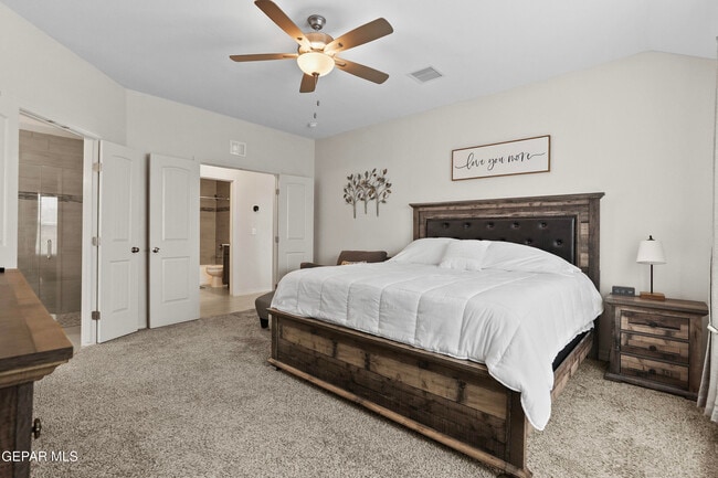 Building Photo - 13920 Loreina Luz Ave