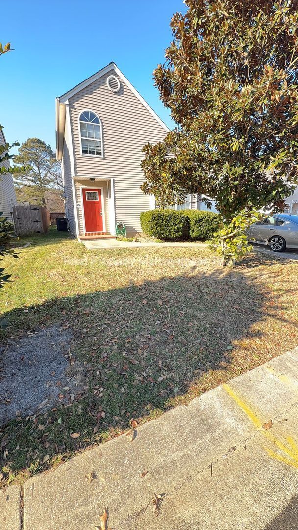 Building Photo - 459 Charter Oak Dr