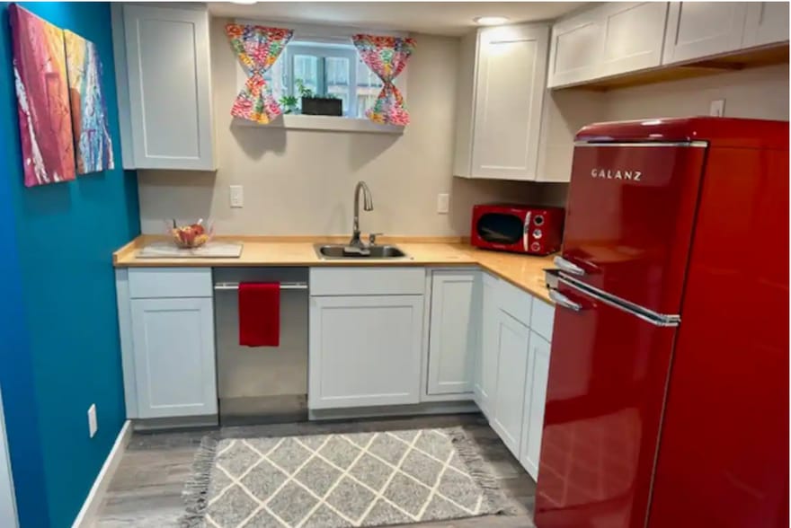 Kitchen - 4115 SE Gladstone St