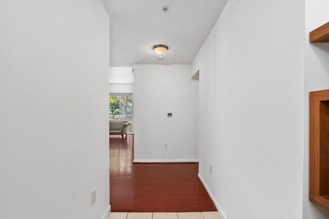 Building Photo - 111 S De Lacey Ave