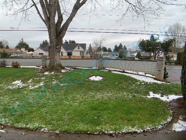 Building Photo - 7250 SE Thiessen Rd