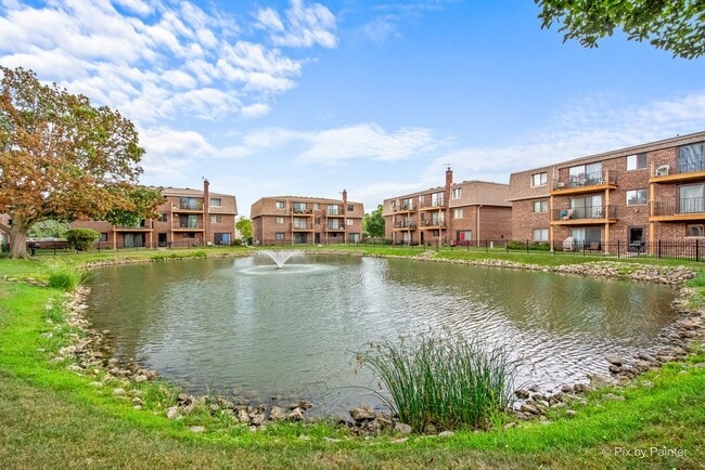 Building Photo - 1452 Carol Ct