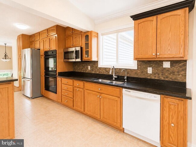 Building Photo - 13354 Jasper Ct