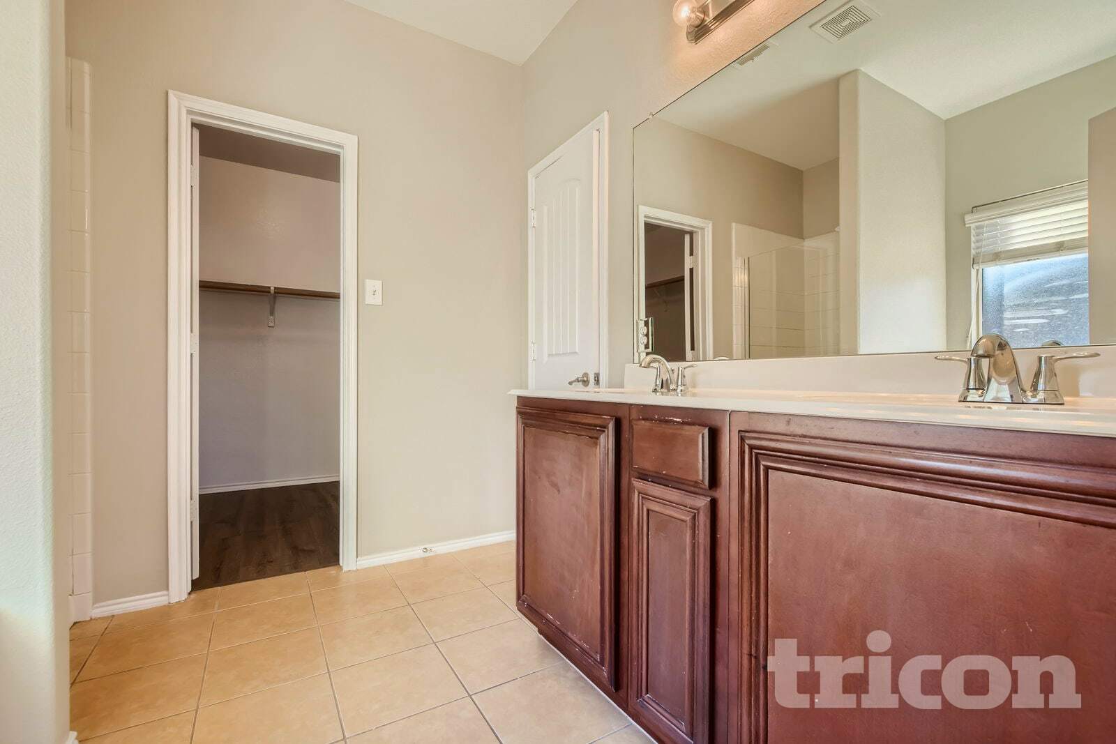 Building Photo - 2186 Liriope Ln