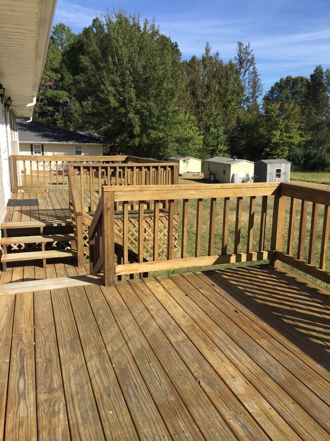 Building Photo - 125 Mitchell Rd