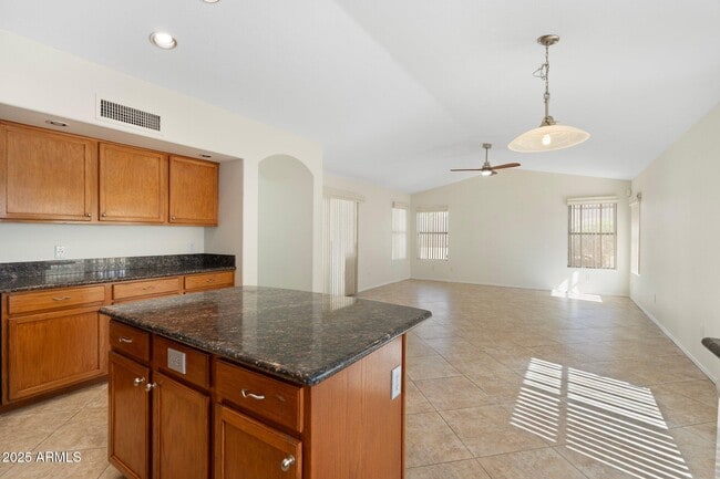 Building Photo - 7910 W Adobe Dr