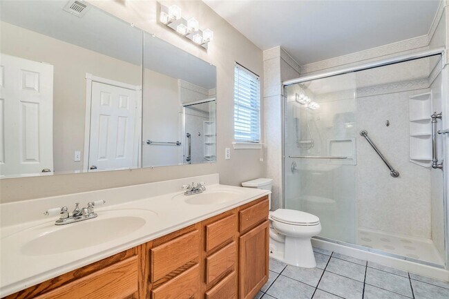 Building Photo - 913 Jasmine Trail