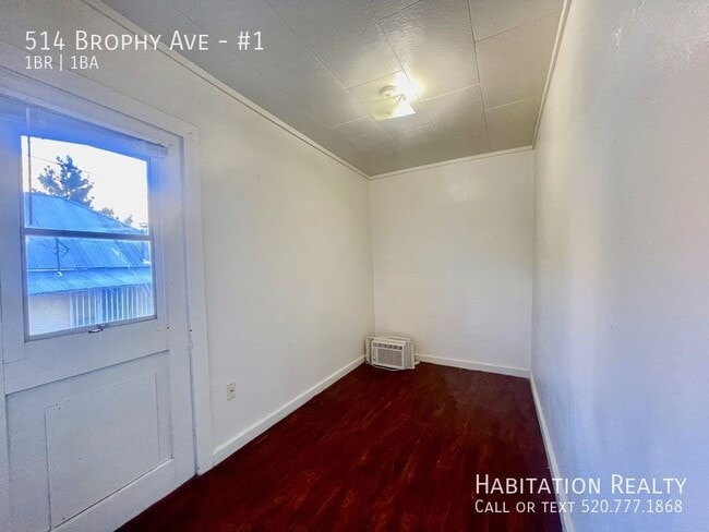 Building Photo - 514 Brophy Ave
