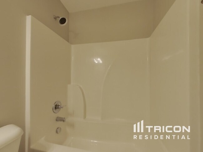 Building Photo - 1084 Neeleys Bnd