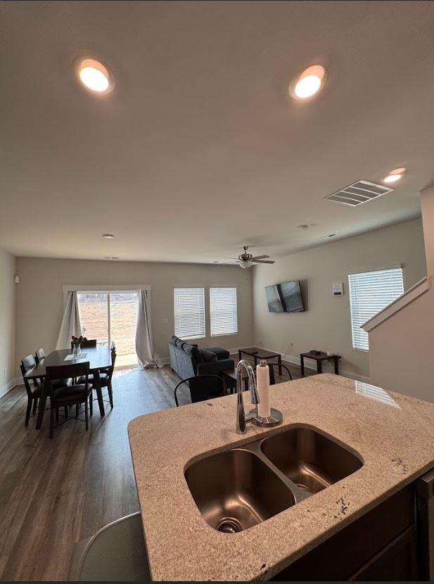 Building Photo - Furnished or Unfurnished – Modern 3BR Home in Prime Greer Location! Walkable, Stylish & Move-In R...