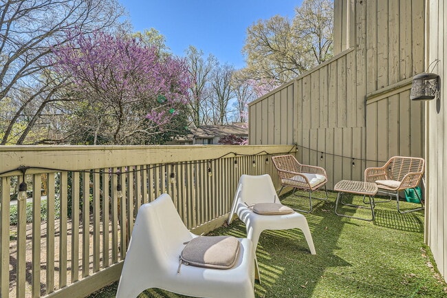 Building Photo - 1204 Druid Knoll Dr NE