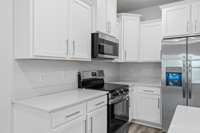 Building Photo - 2430 Clf Holw Cir