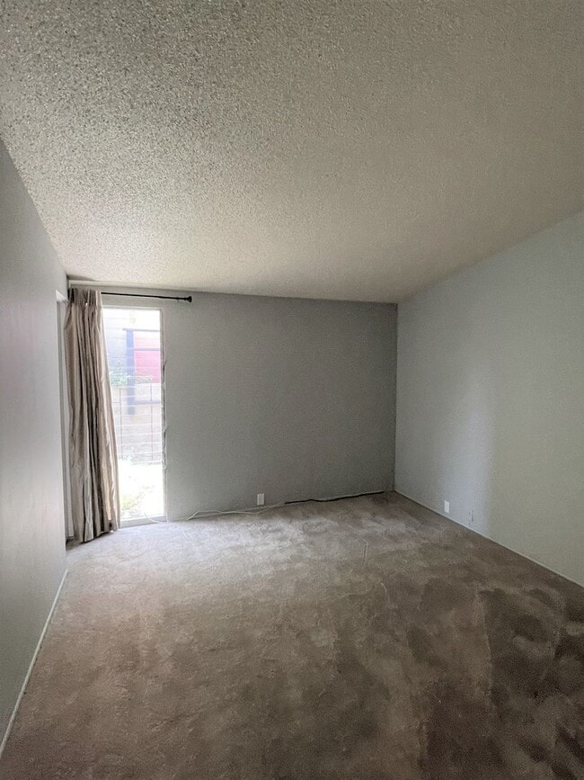 Building Photo - 45900 Ocotillo Dr
