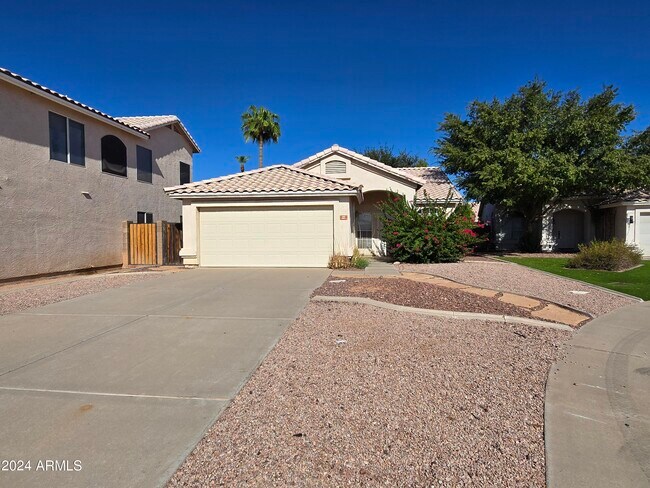 Primary Photo - 27 N Pueblo St