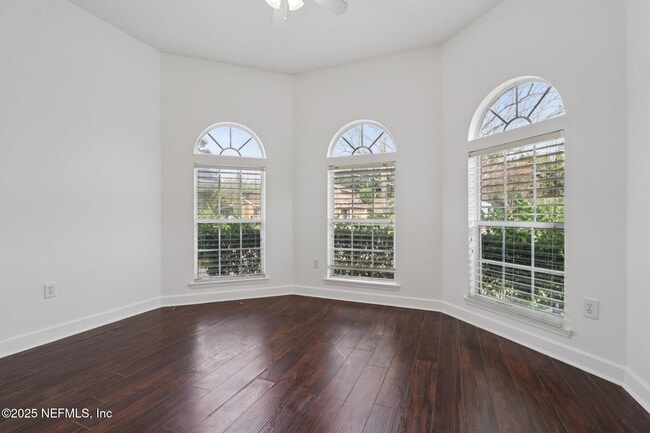 Building Photo - 10008 Sifton Ct