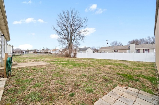 Building Photo - Nice home located next to Fort Campbell- COMING SOON!!!!