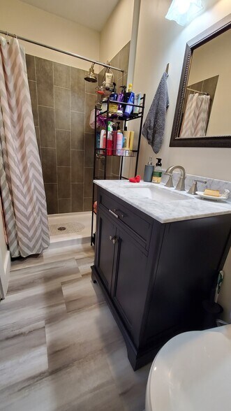 Building Photo - 2934 N Maryland Ave