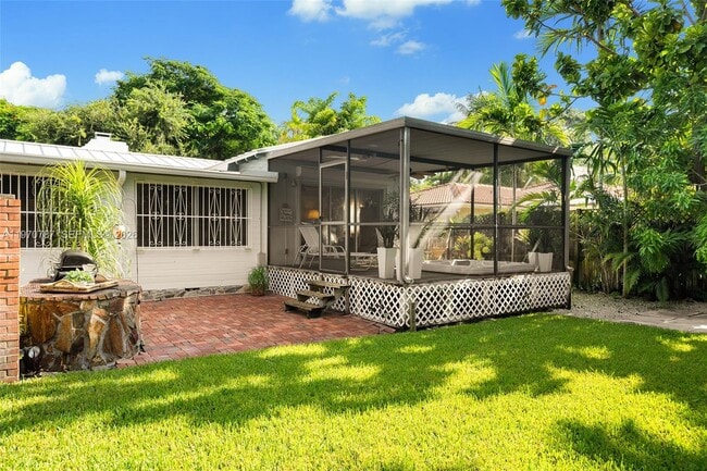 Building Photo - 430 NE 52nd Terrace