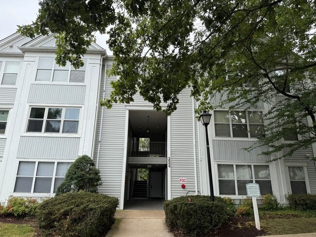Primary Photo - Spacious 2 Bedroom 2 Bathroom Condo in Asp...
