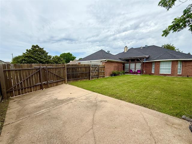 Building Photo - 1658 Glenmore Dr