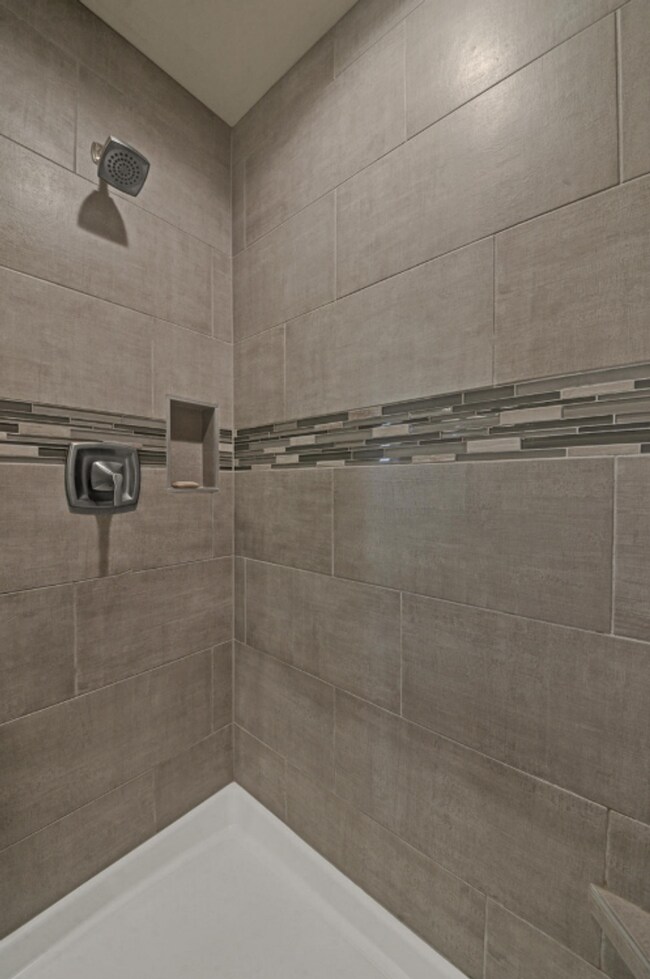 Building Photo - Beautiful 3 Bed/2.5 Bath Home in NW Bend - Via Cambria