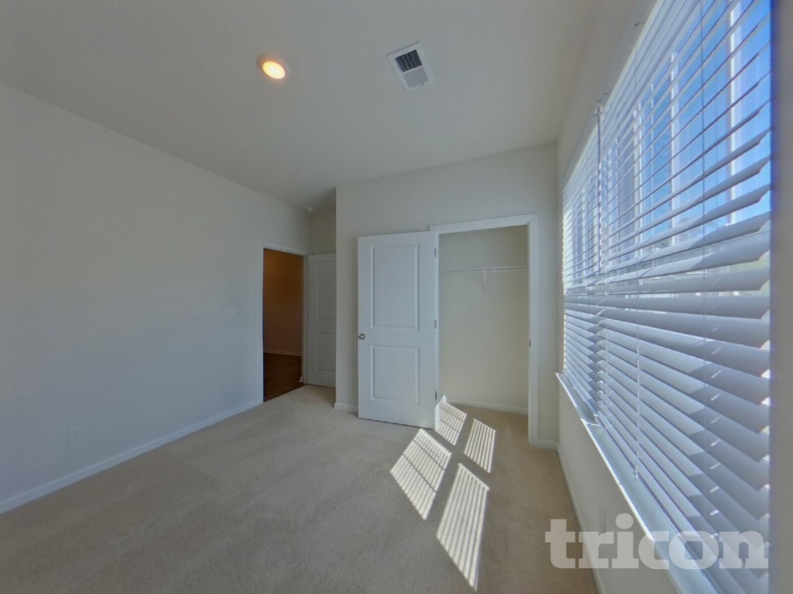 Building Photo - 1413 Chamomile Ct
